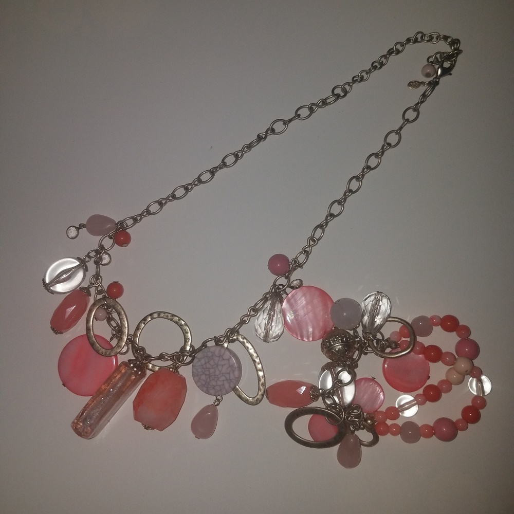 Peach pink necklace and bracelet
